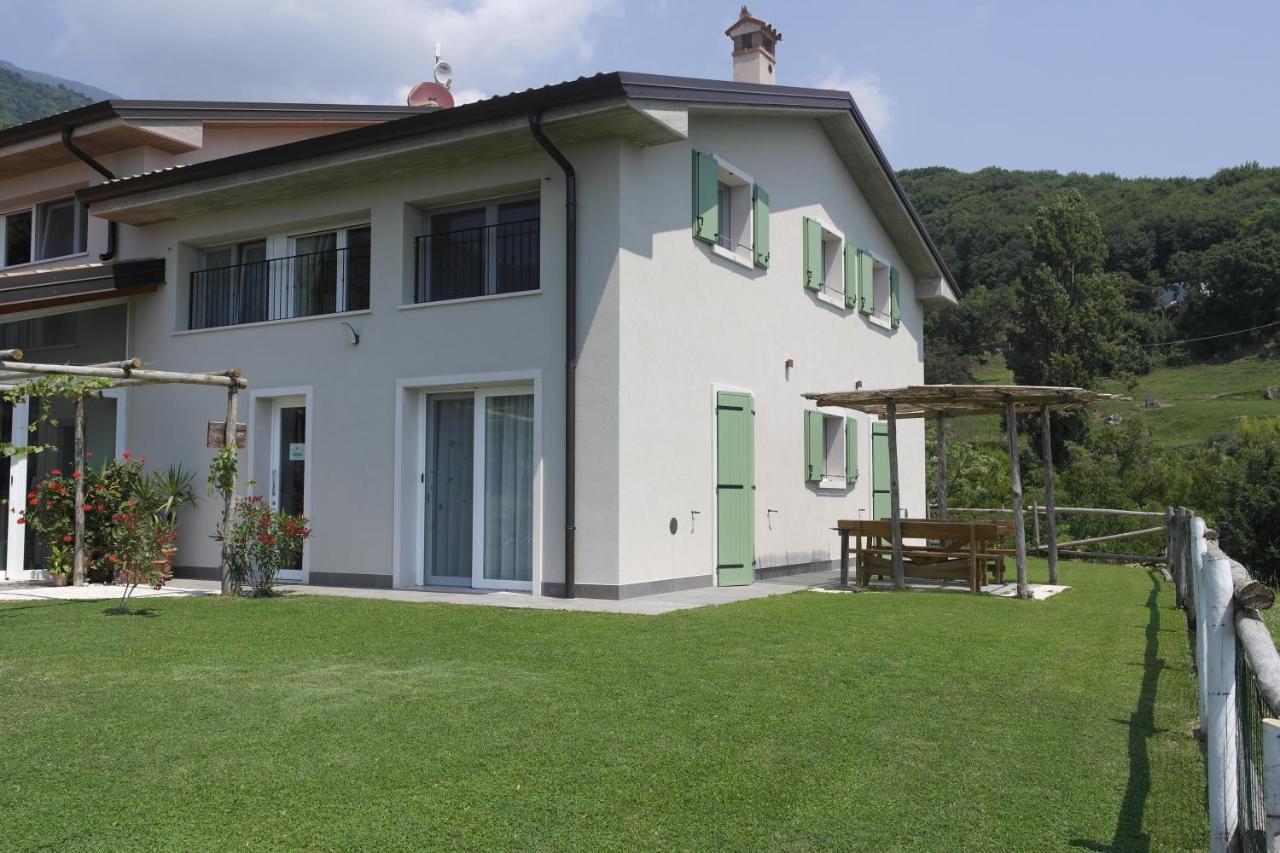 Agriturismo Fattoria Monte Baldo Vista Lago 卡普里诺韦罗内塞 外观 照片