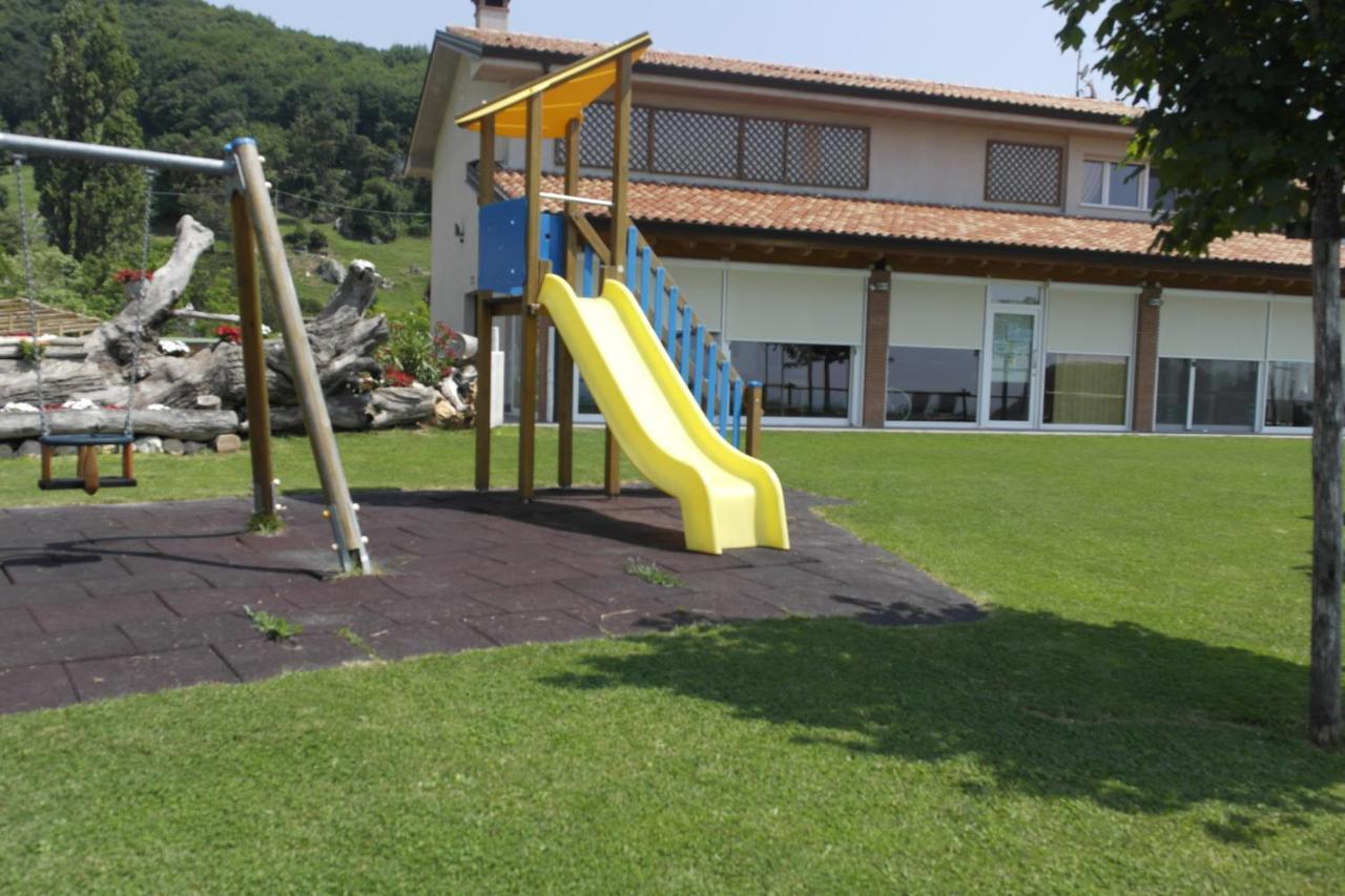 Agriturismo Fattoria Monte Baldo Vista Lago 卡普里诺韦罗内塞 外观 照片