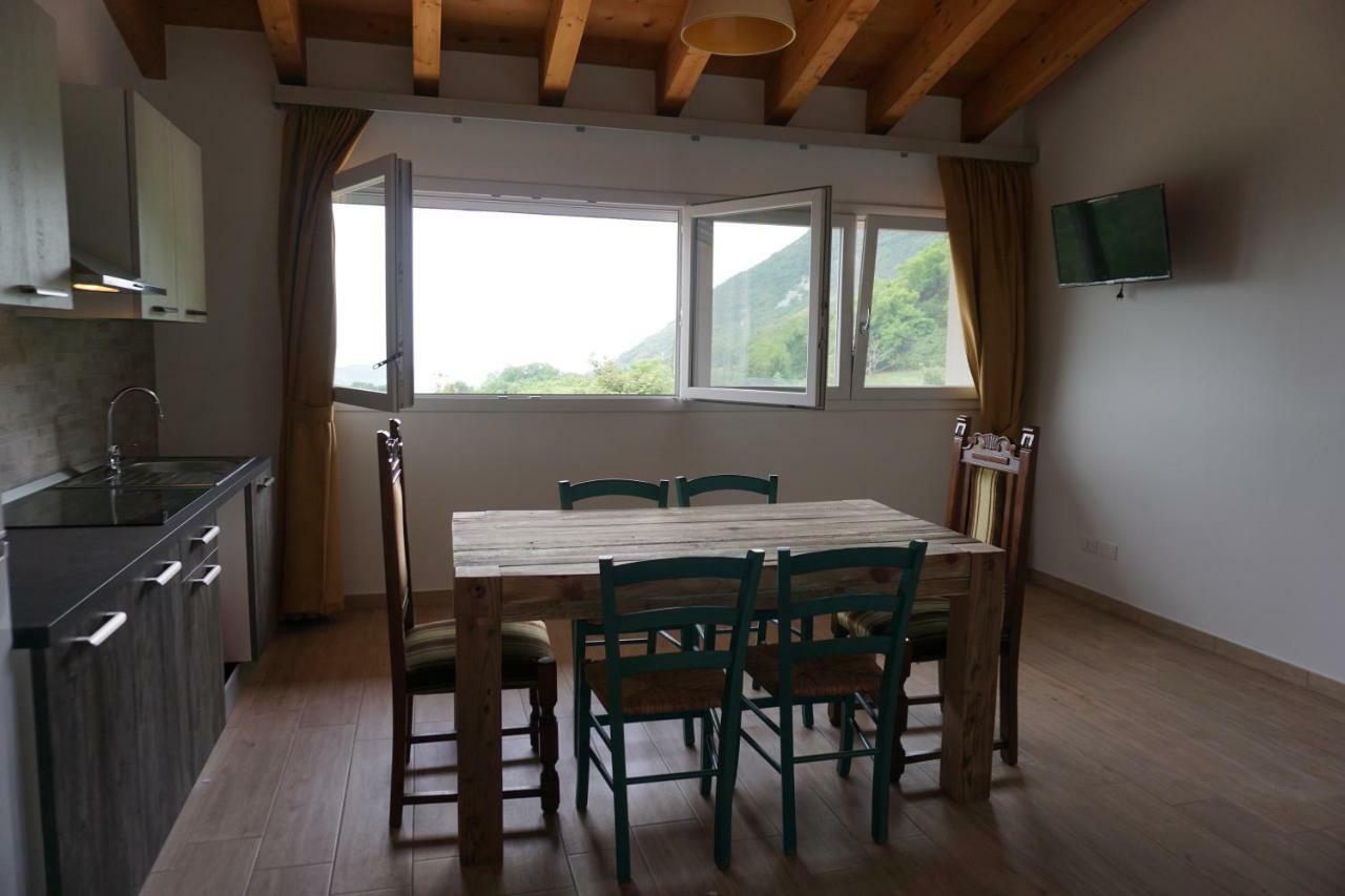 Agriturismo Fattoria Monte Baldo Vista Lago 卡普里诺韦罗内塞 外观 照片