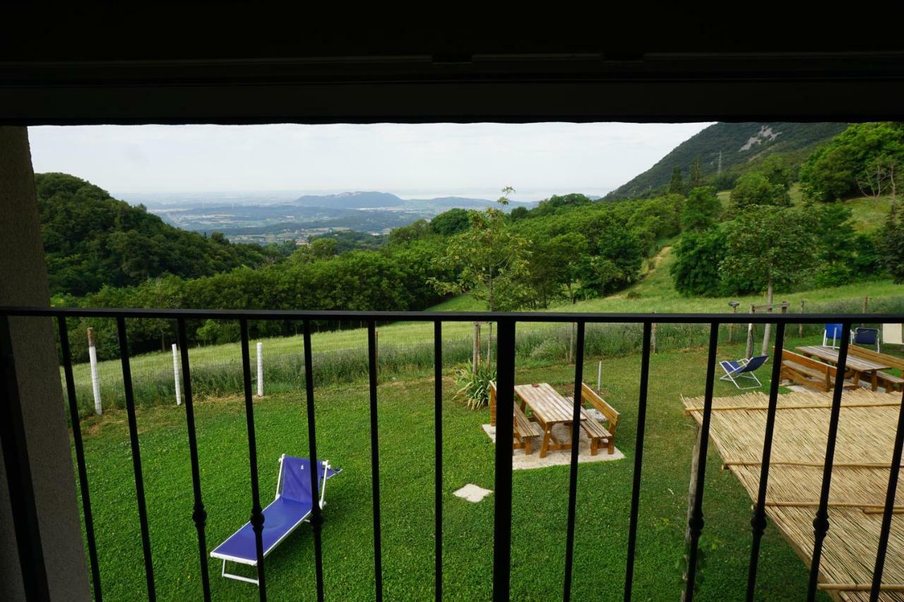 Agriturismo Fattoria Monte Baldo Vista Lago 卡普里诺韦罗内塞 外观 照片